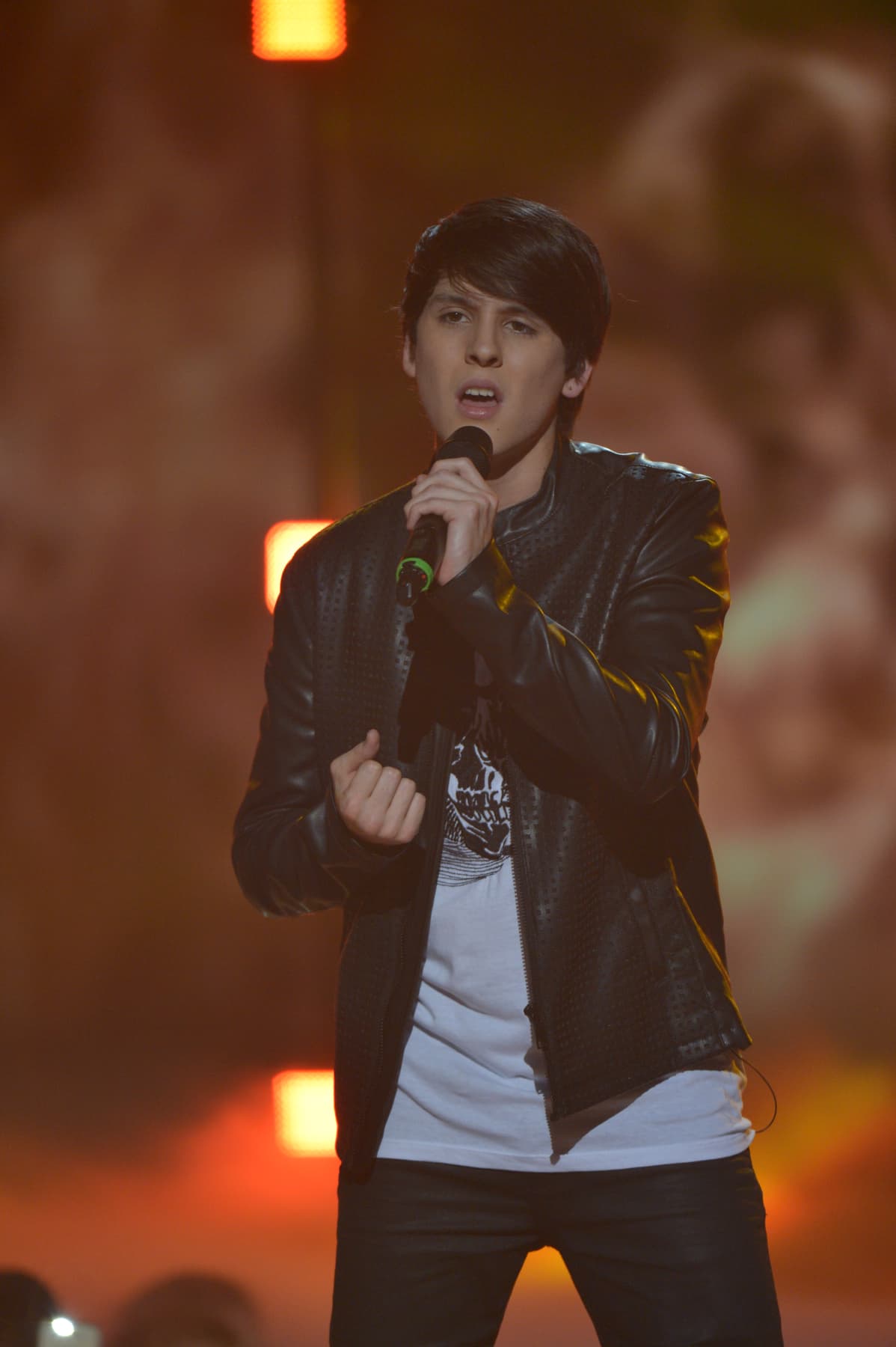 Christopher nos hizo llorar y llorar al recibir la sorpresa de su madre en la gran final de La Banda. Revive el momento y su trayectoria en la competencia.