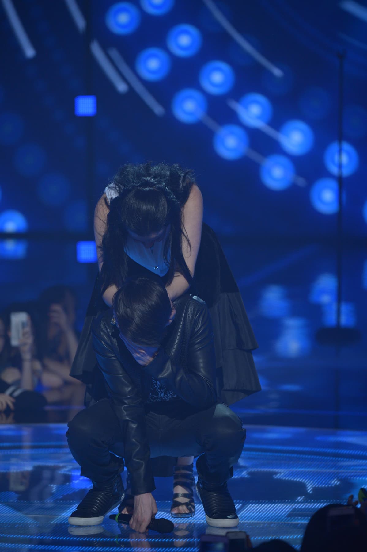 Christopher nos hizo llorar y llorar al recibir la sorpresa de su madre en la gran final de La Banda. Revive el momento y su trayectoria en la competencia.