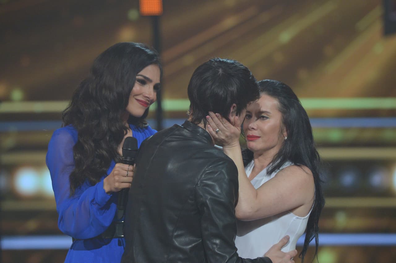 Christopher nos hizo llorar y llorar al recibir la sorpresa de su madre en la gran final de La Banda. Revive el momento y su trayectoria en la competencia.