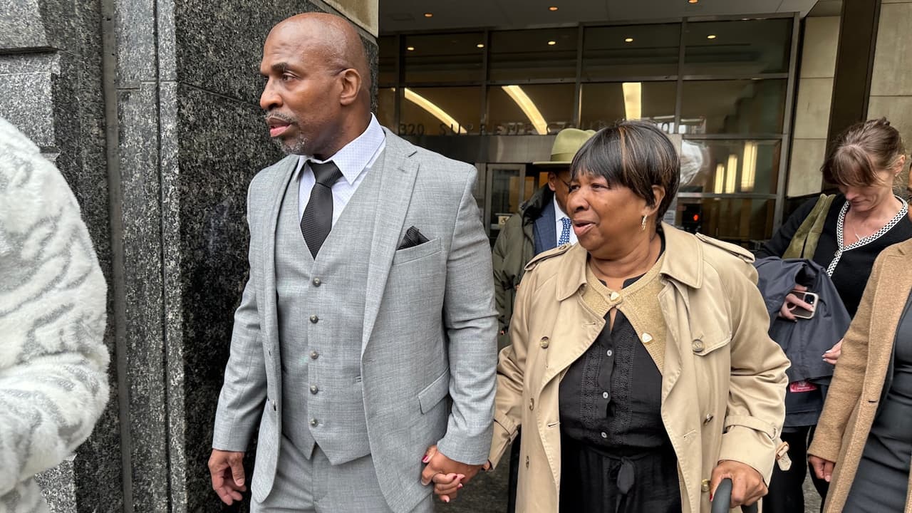 Un hombre de Nueva York fue liberado tras 19 años en prisión por un robo que no cometió.