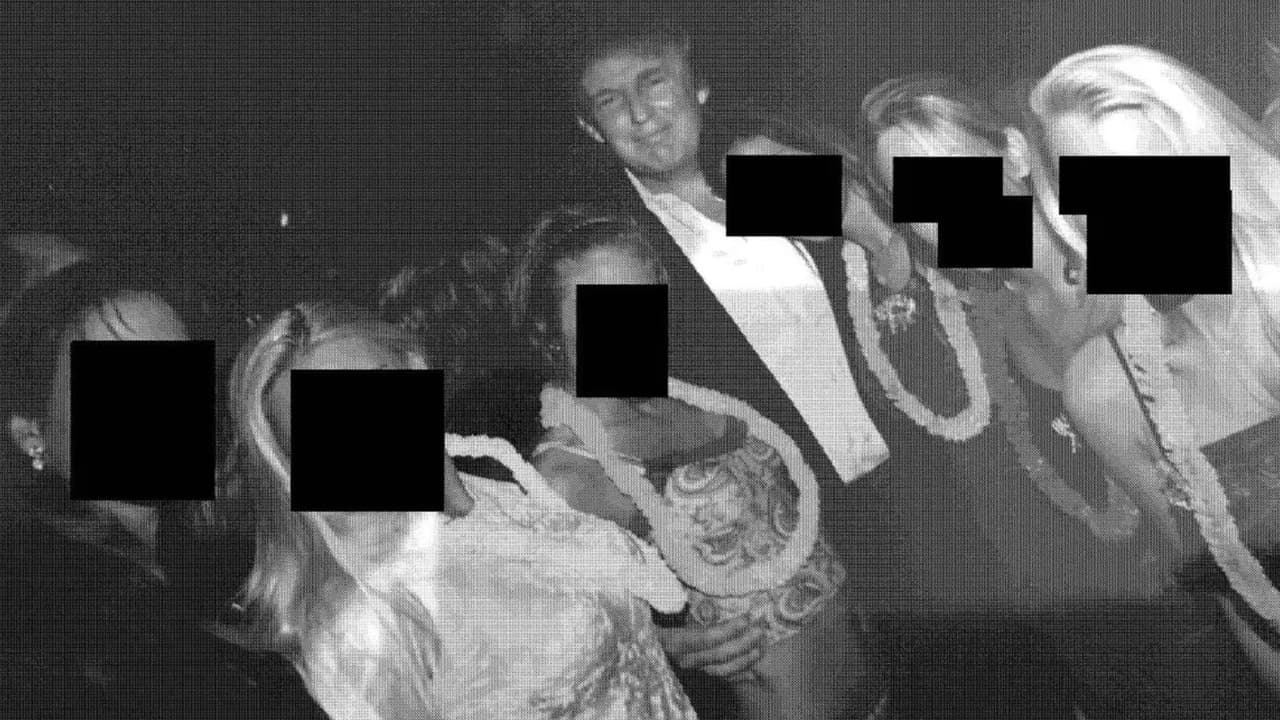 Publican nuevas fotos del patrimonio de Epstein que muestran a Trump, Clinton y otras figuras