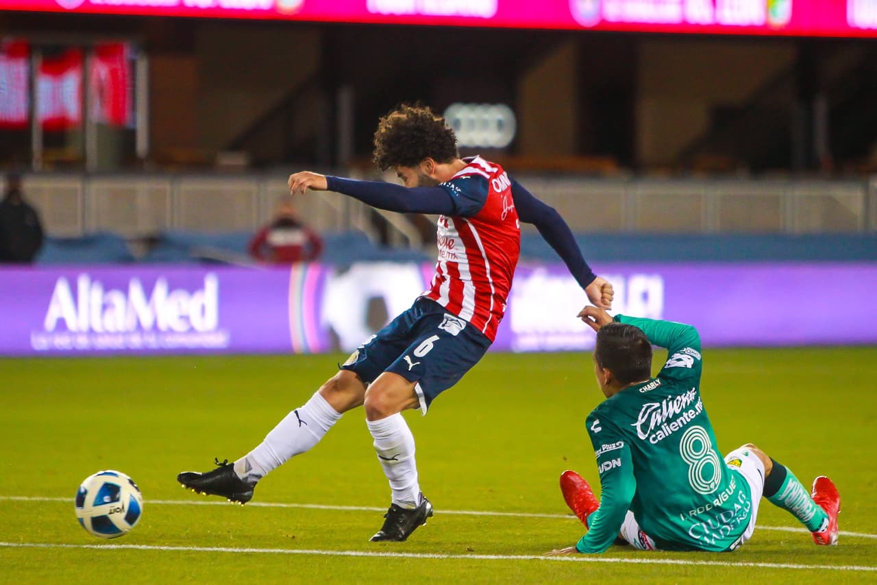 El ataque de las Chivas despertó y golearon al León en un duelo amistoso que dejó buenas sensaciones para el regreso a la Liga MX.