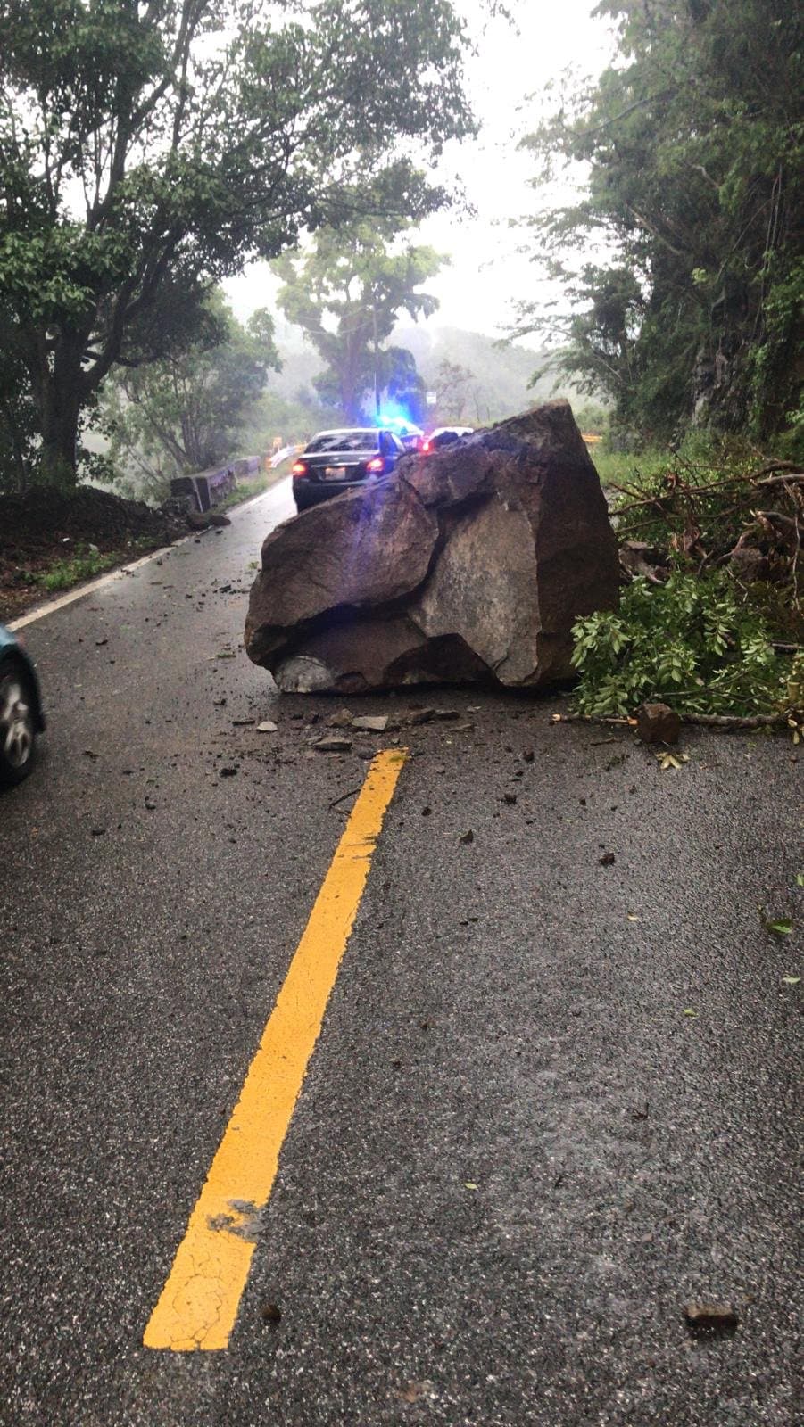 Así luce la carretera PR-14 de Aibonito a Coamo