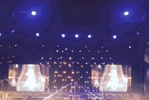 Tras el final de "Hasta el Fin del Mundo" David comenzó la gira por México de la obra de teatro del melodrama.