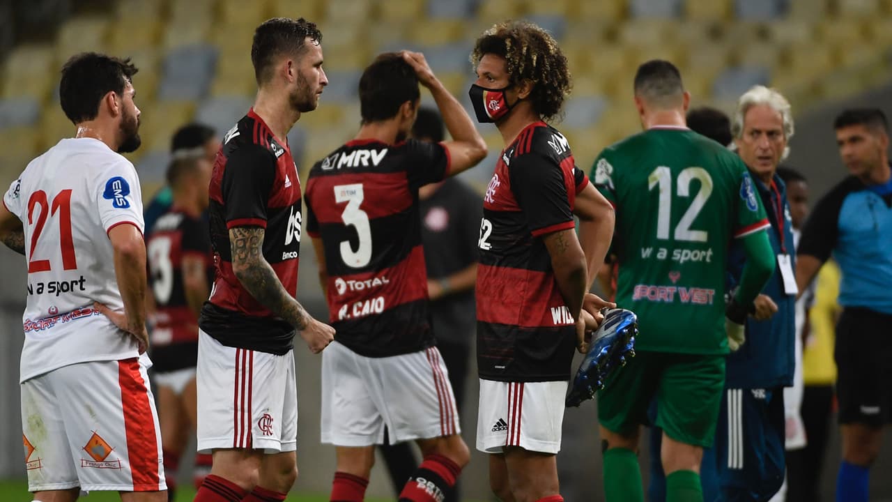 El balón ya volvió a rodar en Brasil y Sudamérica