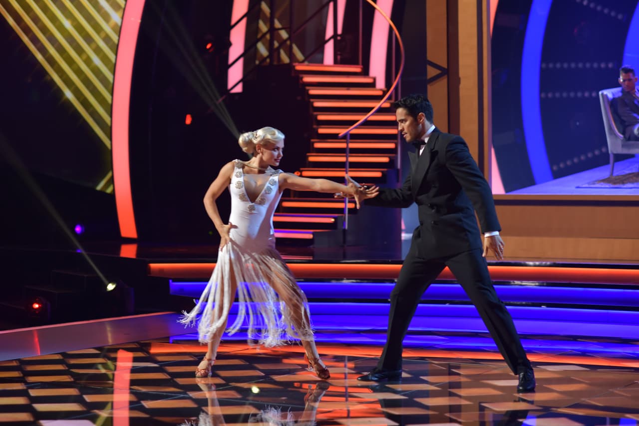 El segundo competidor del duelo fue el actor y cantante Ektor Rivera, que también se enfrentó con un tango.