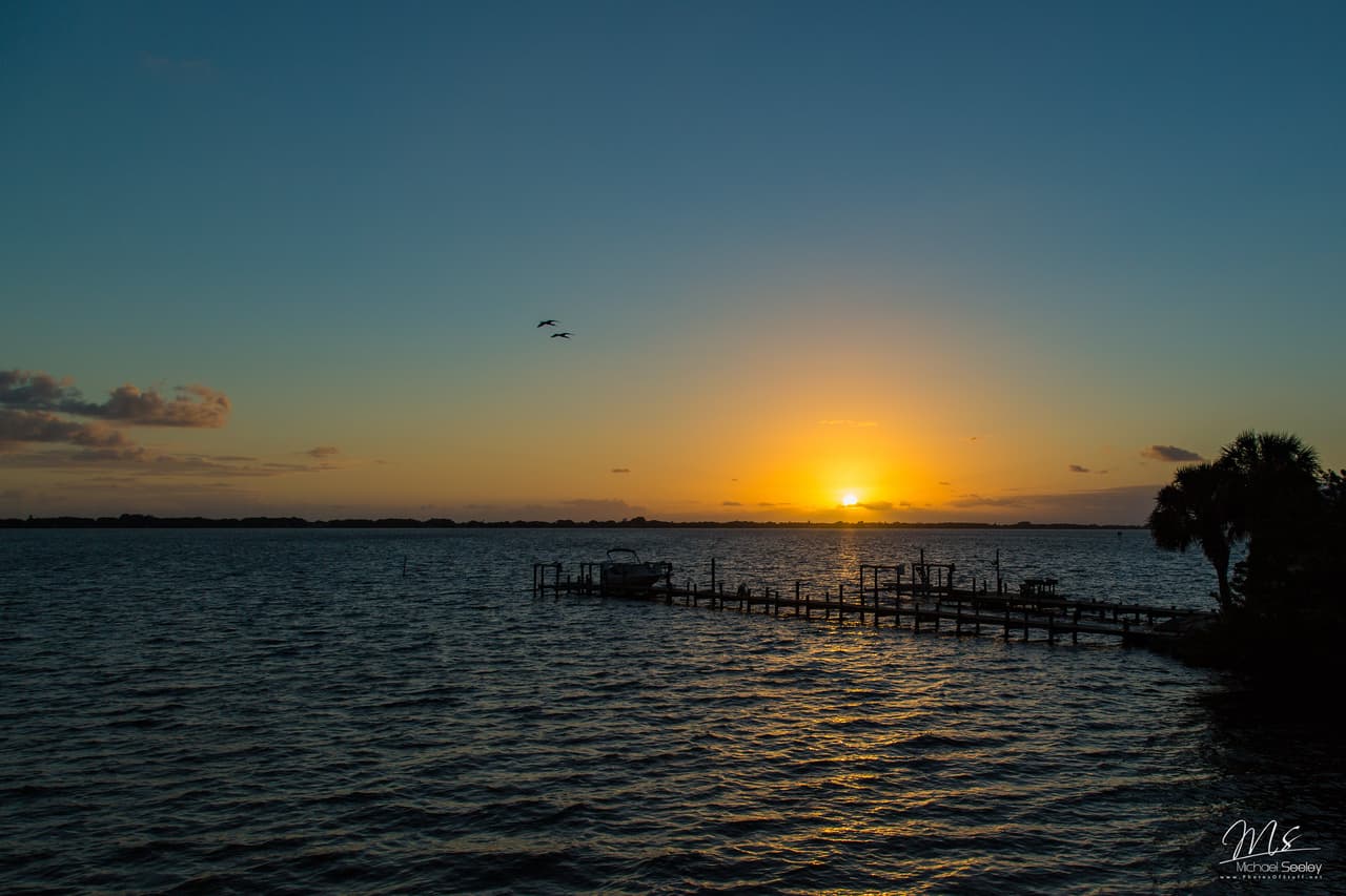 <h3 class="cms-H3-H3">10. Indian River Shores, Florida</h3>
<br>
<br>📖
<b> Media de edad: </b>74.3 años.
<br>
<br>📖
<b>Población que asiste a la universidad: </b>1.6%
<br>
<br>📖
<b>Población menor de 18 años:</b> 6.7%
<br>
<br>📖
<b>Población mayor de 65 años.</b>73.5%
<br>
<br>📖
<b>Población: </b>4,255 habitantes.
<br>