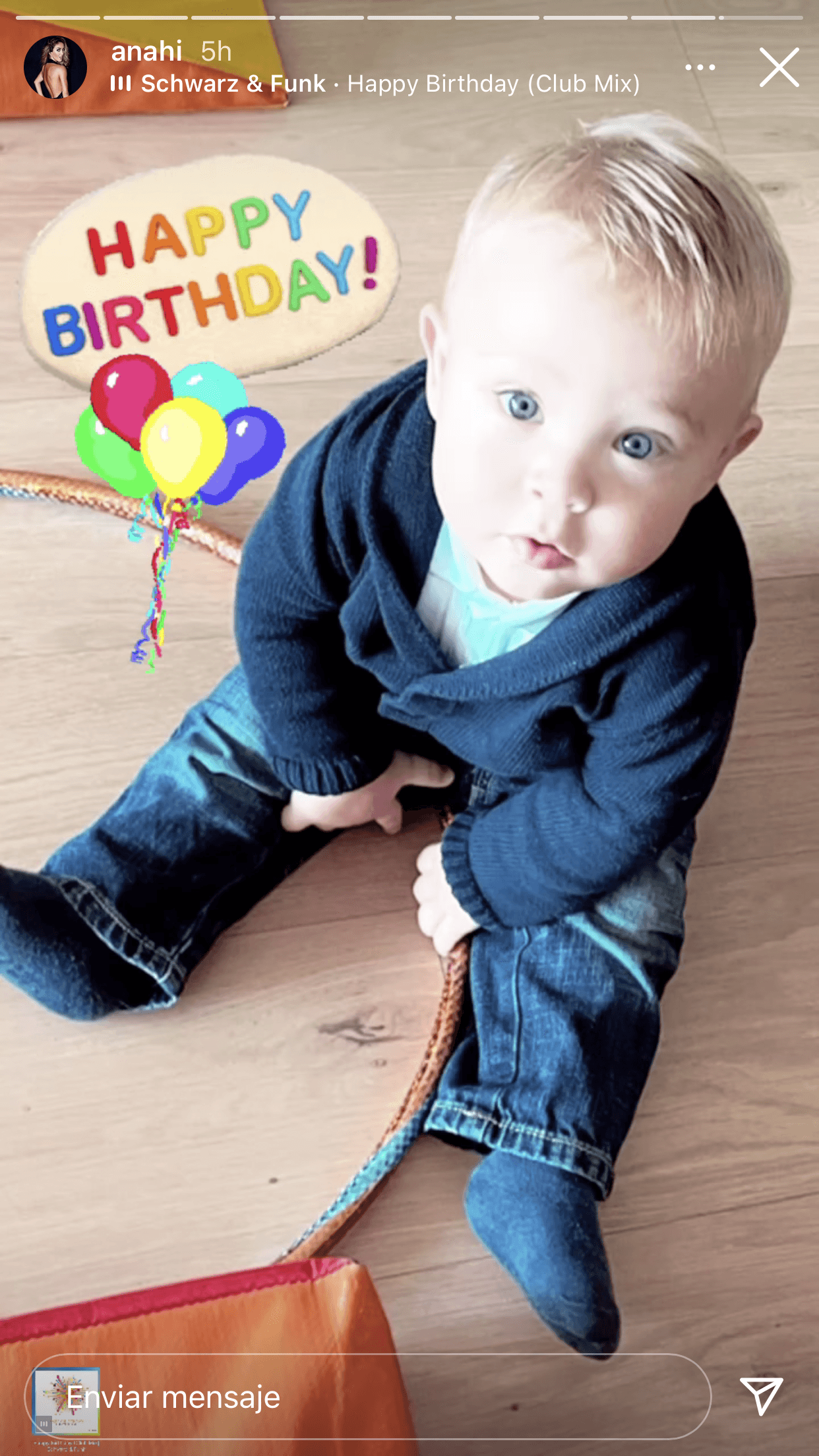 Este martes 2 de febrero 
<b><a href="https://www.univision.com/famosos/anahi-comparte-como-suena-el-corazon-de-su-bebe-emiliano-te-esperamos-con-tanto-amor-video" target="_blank">su hijo menor, Emiliano</a></b>, cumplió un año de vida. 
<br>
