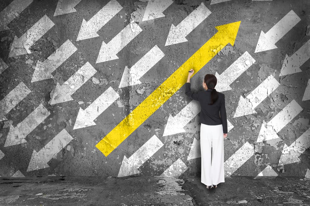 <b><u>Tauro</u></b>
<br>
<b><u>El tono imperante es el amor y el dinero</u></b>
<br>
<b><u>Tu regente Venus, en tu signo, regalo de cumpleaños</u></b>
<br>El mes comienza con tu regente, el planeta del amor, directo en tu signo hasta el día 24 cuando se moverá a Géminis. Tu ciclo de cumpleaños empieza el 20 de abril y con ese evento habrá llegado el momento de ir pensando la posibilidad de cambiar tu actividad y encaminarte en otra dirección laboral mucho más activa y dinámica si estás aburrido y no te sientes a gusto con la rutina que llevas en tu empleo actual.