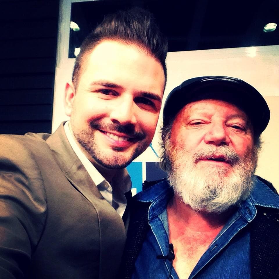 El señor DeFassio adelantó que próximamente dará un show junto a personajes como Nora Velázquez ‘La Chabelita’, Carlos Bonavides, Ricardo Hill, Martín Muñoz, en el auditorio del Foro Azcapotzalco de la Ciudad de México, el próximo 28 de septiembre, mientras que trabaja en otro espectáculo junto a Ruth Mendoza y Mariano Zayas, que será el 5 de octubre en el estado de Hidalgo, México.