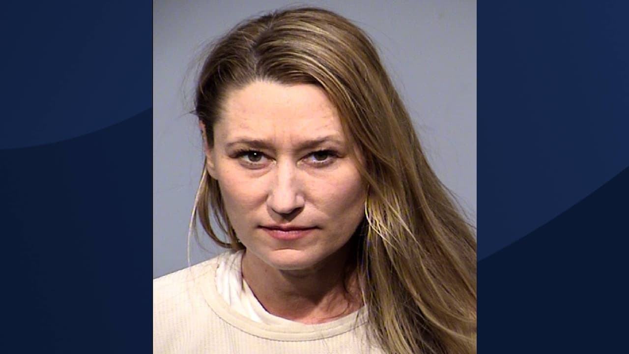 Dearmon y Tiffany Michelle Smith fueron liberados el 3 de febrero con una fianza de $10,000, según reportes.