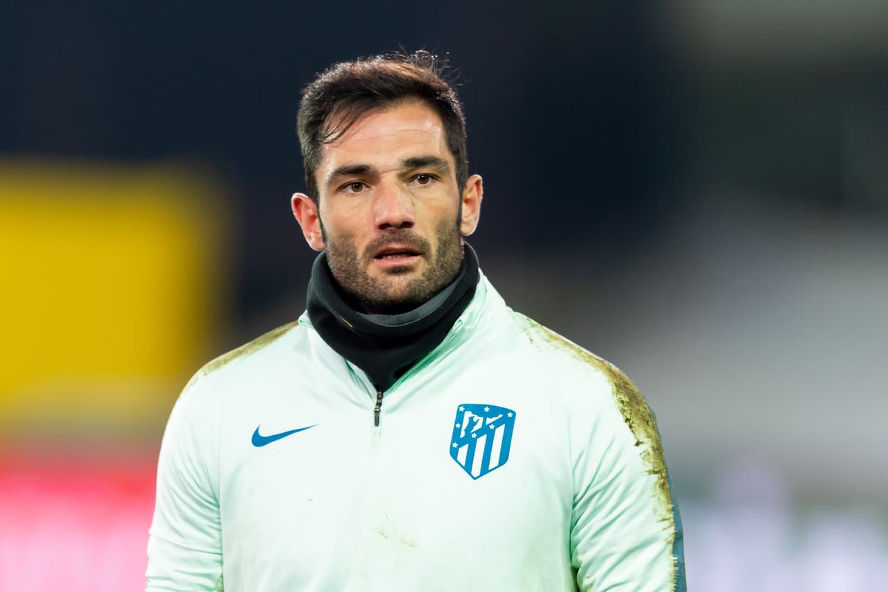 Antonio Adán - Debutó en el Real Madrid y compartió con Iker Casillas, a quien sentó por un tiempo cuando estaba José Mourinho. Ahora, luego de pasar por Cagliari y Betis, llegó al Atlético esta temporada.