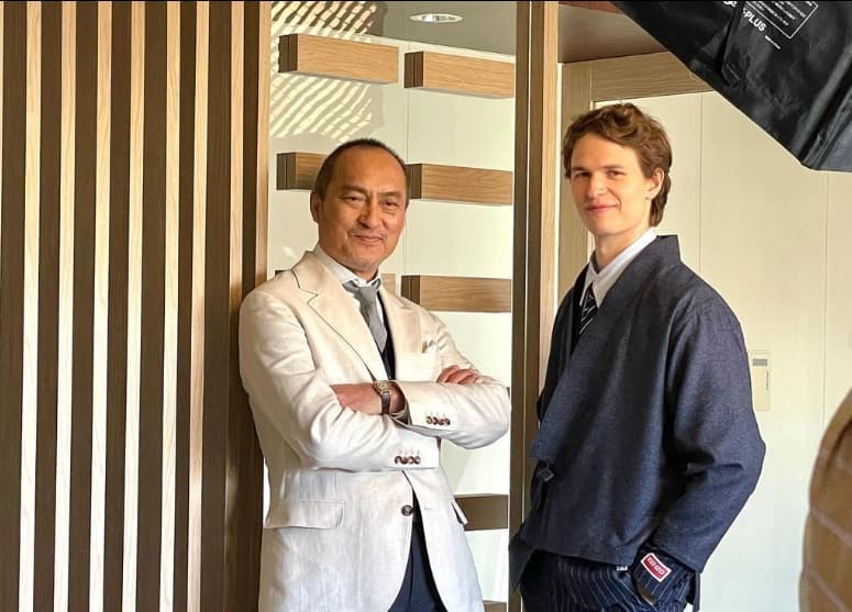 A sus 62 años, Ken Watanabe sigue más activo que nunca en las pantallas y, este 2022, estrenó su más reciente trabajo que fue la serie 'Tokyo Vice', que coprotagoniza con Ansel Elgort.
