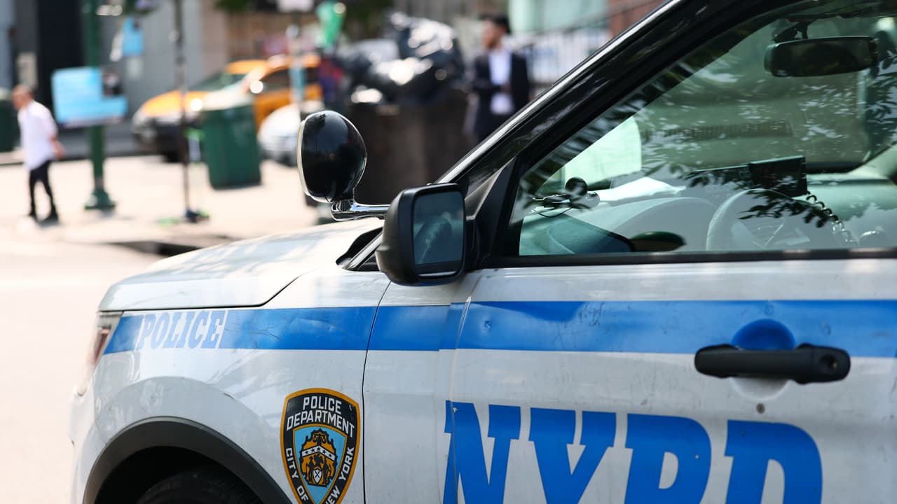 Refuerzan seguridad en la ciudad de Nueva York tras ataque en Colorado