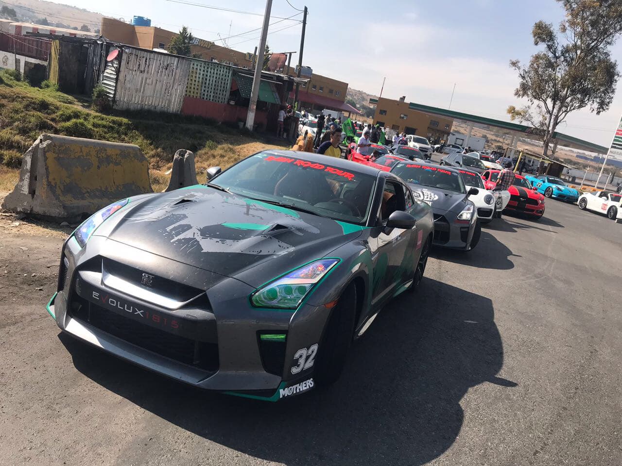 Durante seis días, y sin incidentes que lamentar, poco 
<b>más de 80 coches deportivos recorrieron seis estados</b> de México.