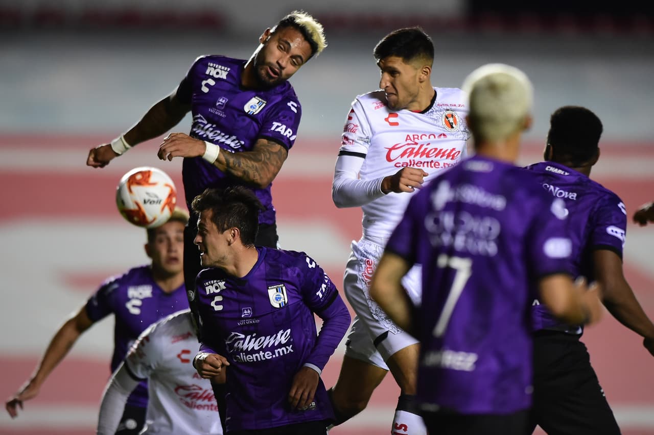 Con gole de Jualián Velázquez, Hugo Silveira, Jordi Cortizo y Vladimir Loroña, Gallos y Xolos nos regalan un entretenido empate en la Corregidora.