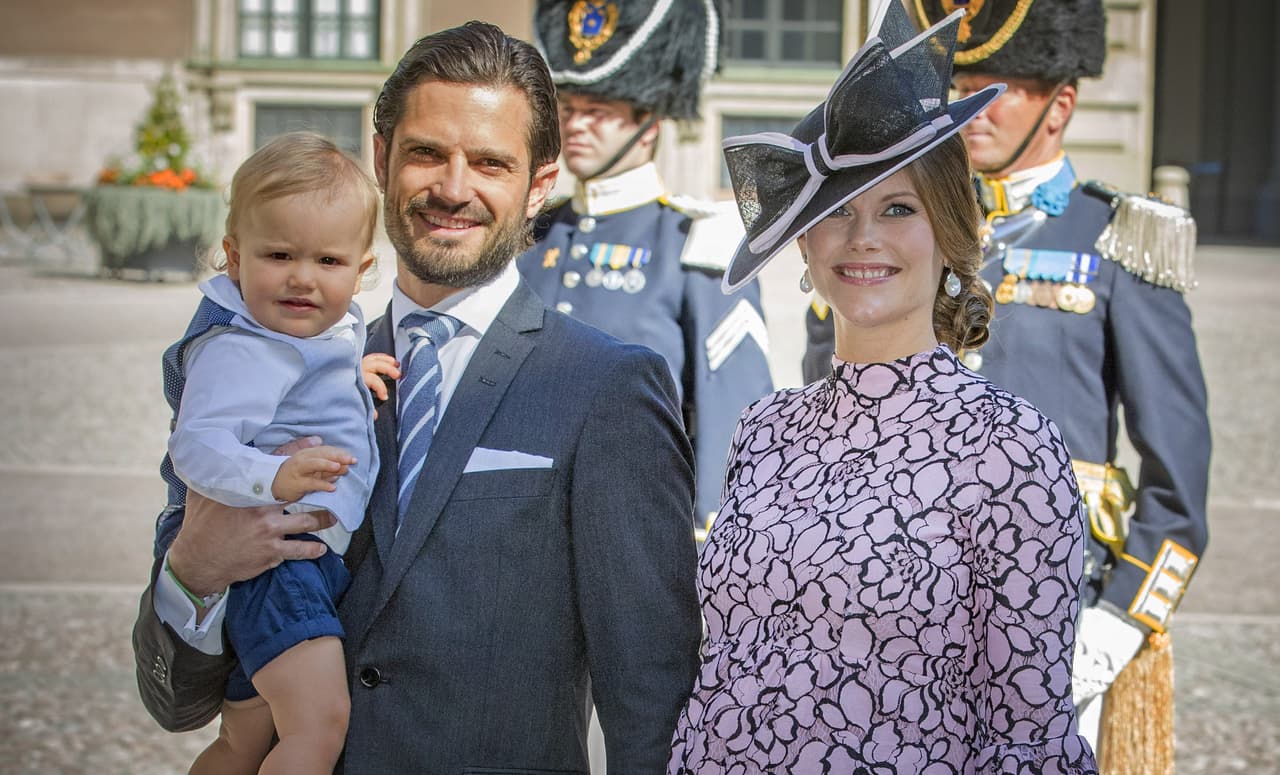 El prínicpe Alejandro de Suecia es quien ocupa el quinto lugar en la línea de sucesión al trono de la familia real sueca.