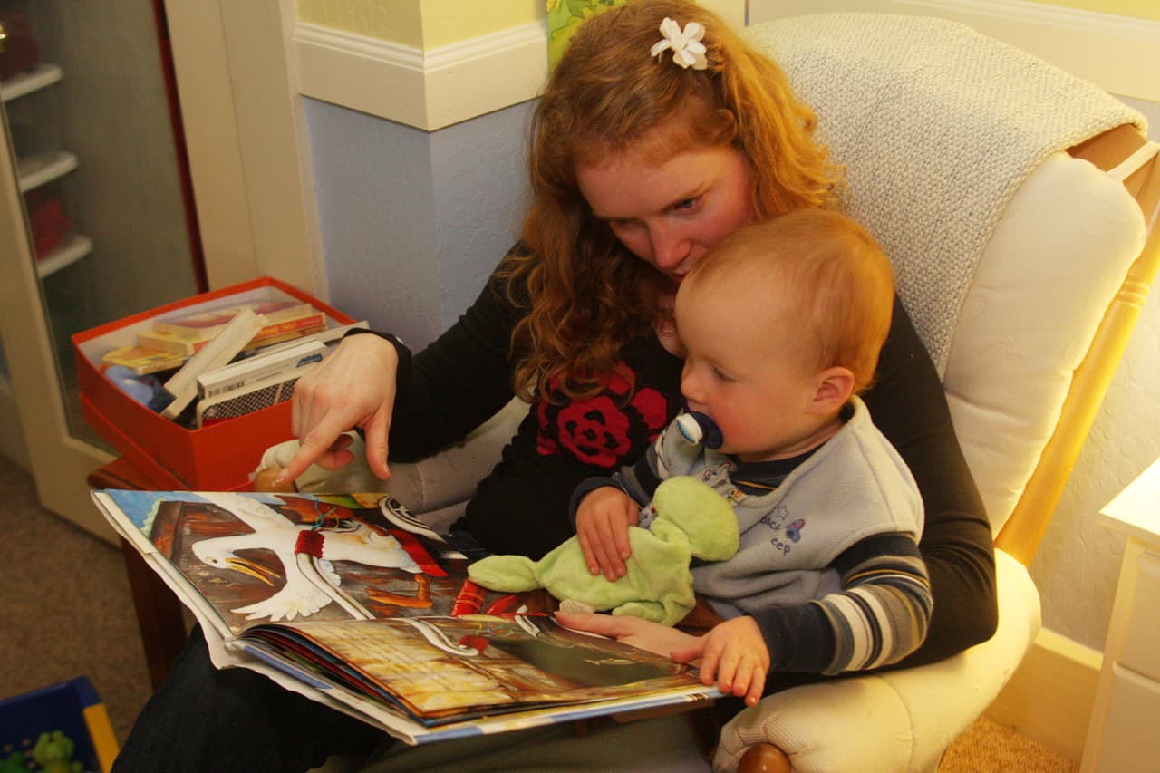 Niñeras extranjeras obtienen una victoria con un acuerdo judicial.