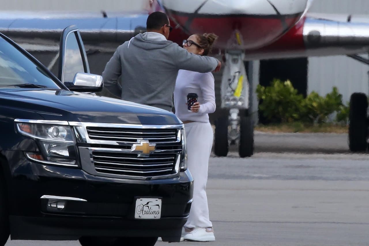 Sin embargo, esa paradisíaca estabilidad familiar se vio alterada por los compromisos laborales de ambos.