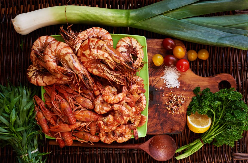 Si tienes una mariscada próximamente una opción es que agregues toda la gama de productos del mar con las cervezas claras y verás que al poner a la parrilla el olor será deliciosa y qué decir del sabor. ¿Se te antojo?