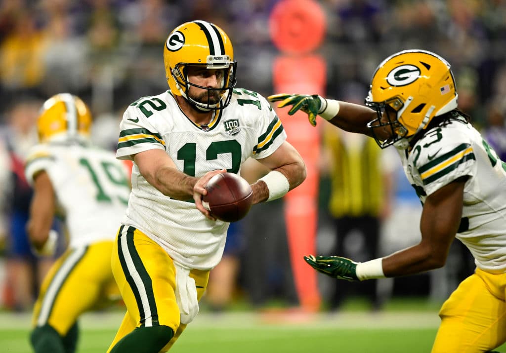 <b>16) Green Bay Packers (4-6-1)</b>. Tener a Aaron Rodgers de tu lado siempre será un factor favorable, pero esta temporada parece que está solo en la guerra. Están al borde de ver Playoffs por televisión.