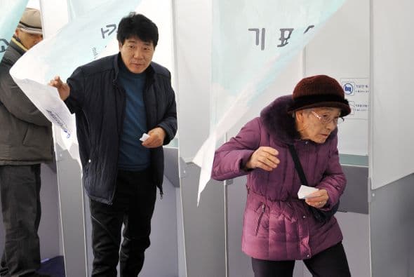 El recuento de los votos comenzó inmediatamente tras el cierre de los centros.