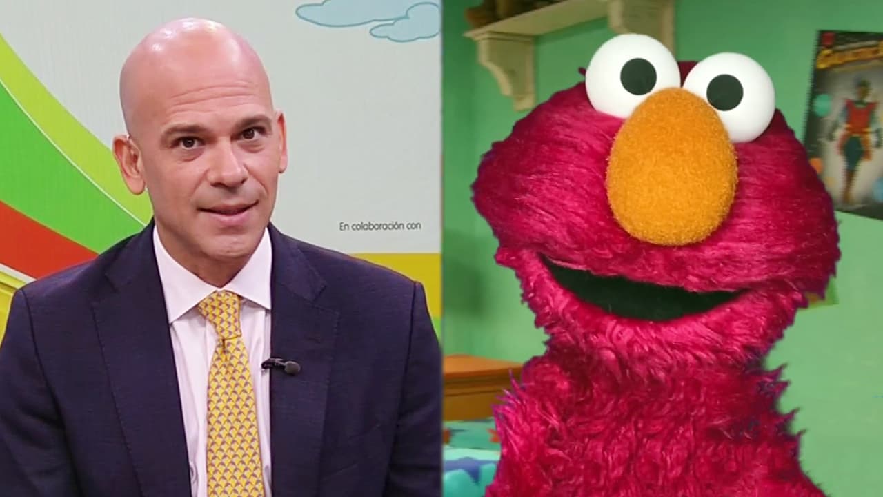 Por cierto, 
<a href="https://www.univision.com/shows/despierta-america/elmo-extrana-a-sus-amigos-y-le-enseno-a-dr-juan-como-se-calma-cuando-esta-triste-preocupado-y-con-miedo-video">Elmo</a> se enlazó con nuestro experto médico para contarle que extraña mucho a sus amigos, pero también para compartirle la técnica de respiración con la que logra relajarse.