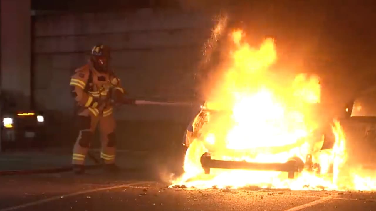 Conductor se salva de morir quemado en la 45 al norte de Houston