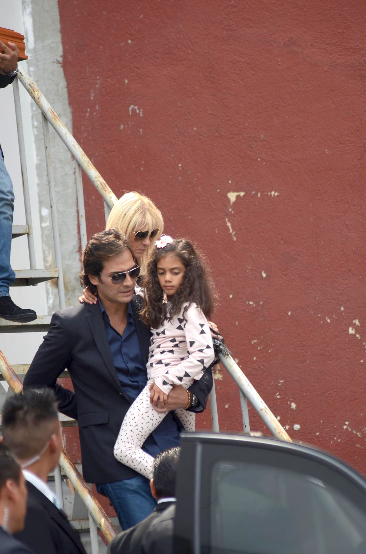 Después de 14 años de matrimonio, Yuri y su esposo Rodrigo adoptaron a Camila, cuando apenas tenía siete meses de edad.