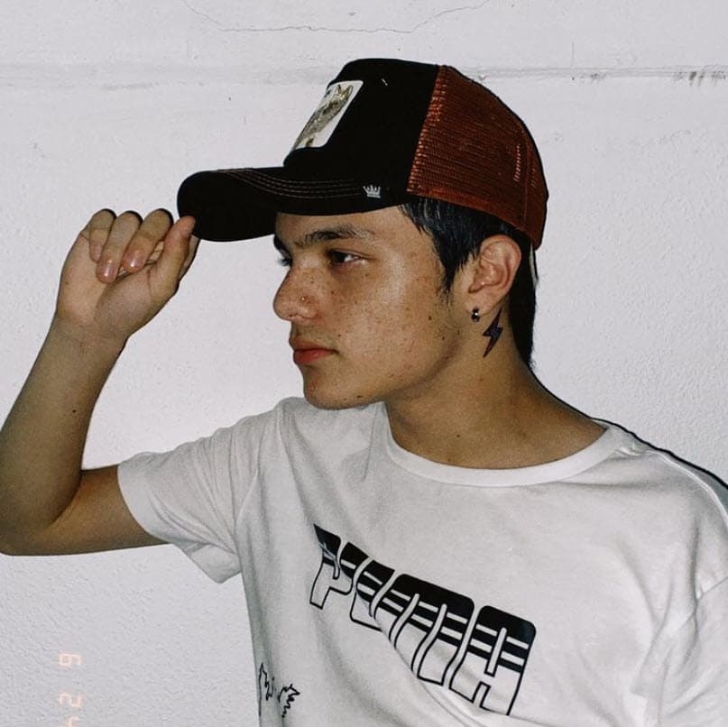 "Lo único que sé es que 
<b>se llama Gerardo, es lo único que sé</b>. No sé más quién sea o qué hace, pero además no me importa", dijo en otra ocasión en la red social.
<br>