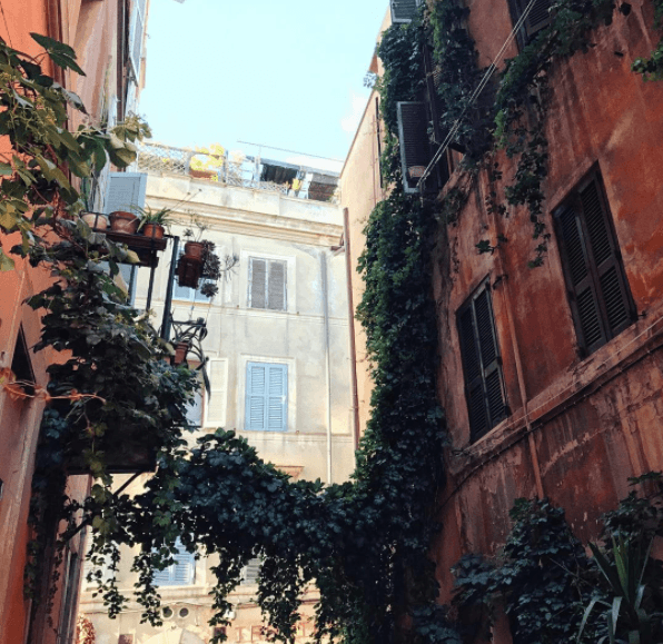 Su viaje hacia Roma inició en Texas, de ahí viajaron a Tulum, después a Madrid, España y de ahí hacia la bella Roma, Italia.