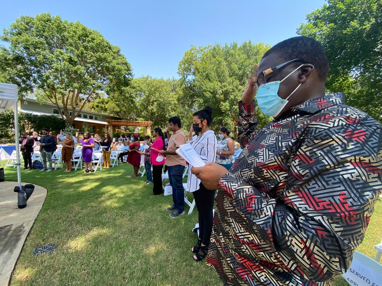 Los presentes siguieron los protocolos de seguridad para evitar contagios de coronavirus.
<br>