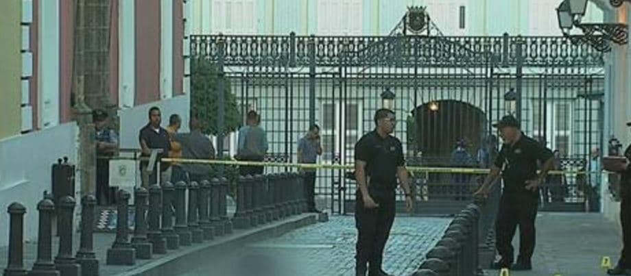 Individuo que se suicidó frente a La Fortaleza contaba con licencia vigente para portar armas