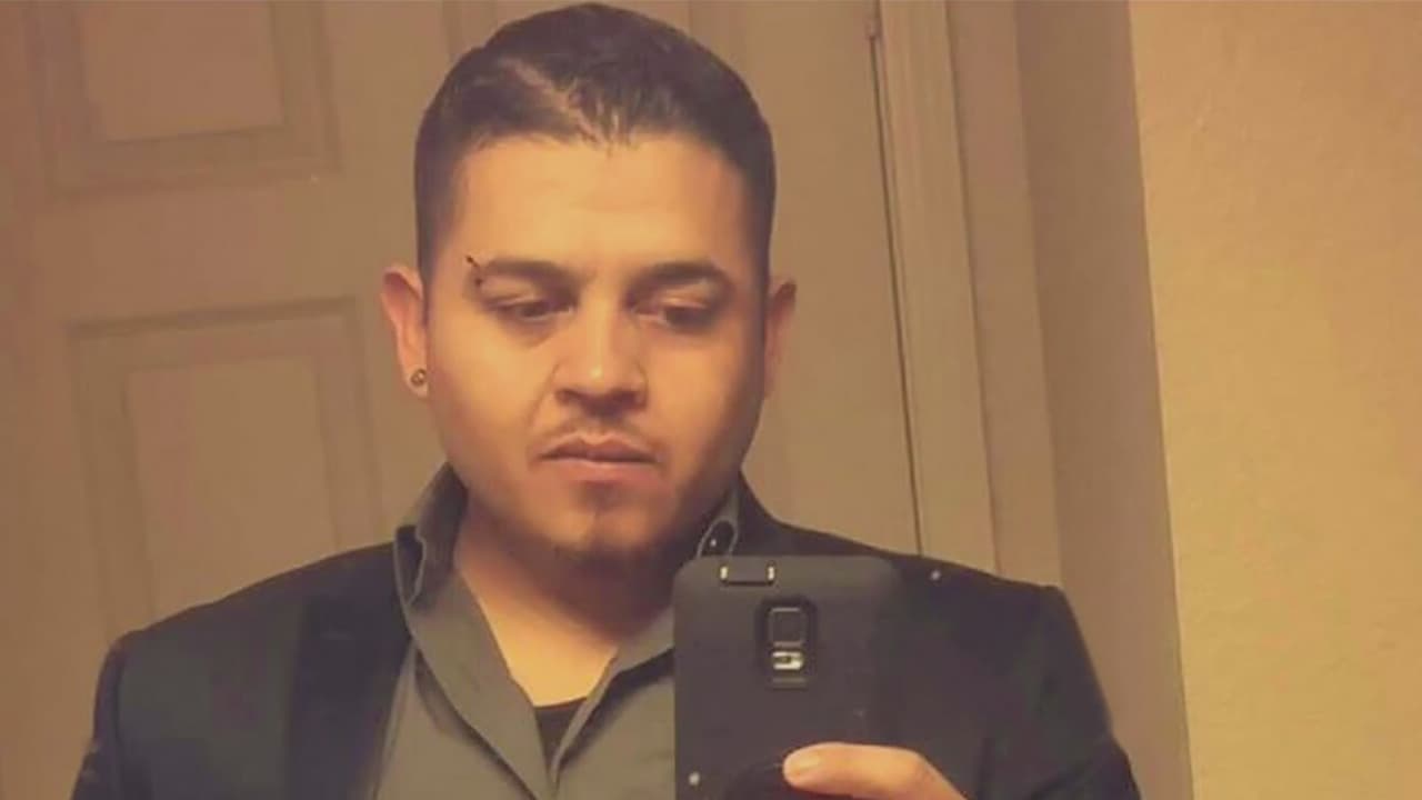 Hallan el cadáver de Alonso Guillén, un dreamer que salió en lancha a rescatar afectados por el paso de Harvey en Texas