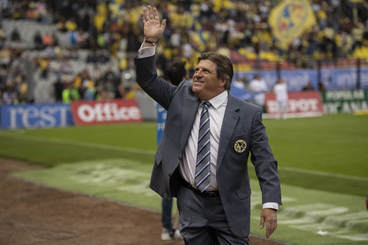 El América de Miguel Herrera piensa en ubicarse en la zona de Liguilla tras la victoria 3-0 sobre Lobos y su próximo partido será contra Monarcas el próximo viernes.