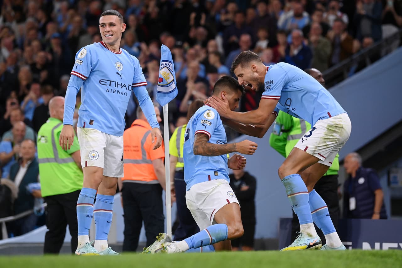 Erling Haaland marcó su segundo triplete en la Premier League, esta vez en la goleada por 7-0 sobre Nottingham. Ya lleva nueve y por ahora son más que los marcados por 16 clubes.