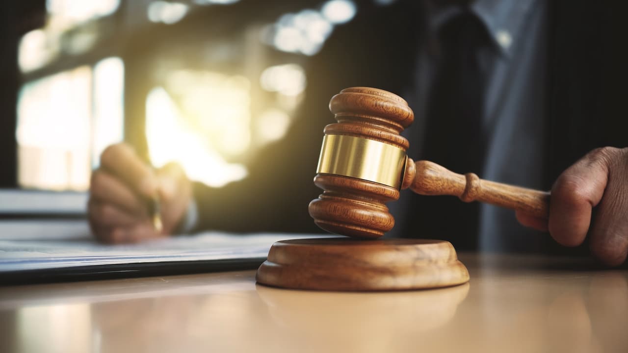 Pareja hispana recupera su libertad tras 17 años en prisión: fueron condenados en California por un crimen que no cometieron