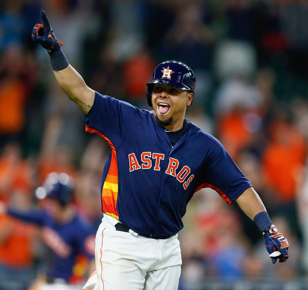 El puertorriqueño Juan Centeno, receptor derecho de 27 años.