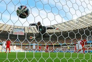 Goles del mundial ayudan a hispanos con becas