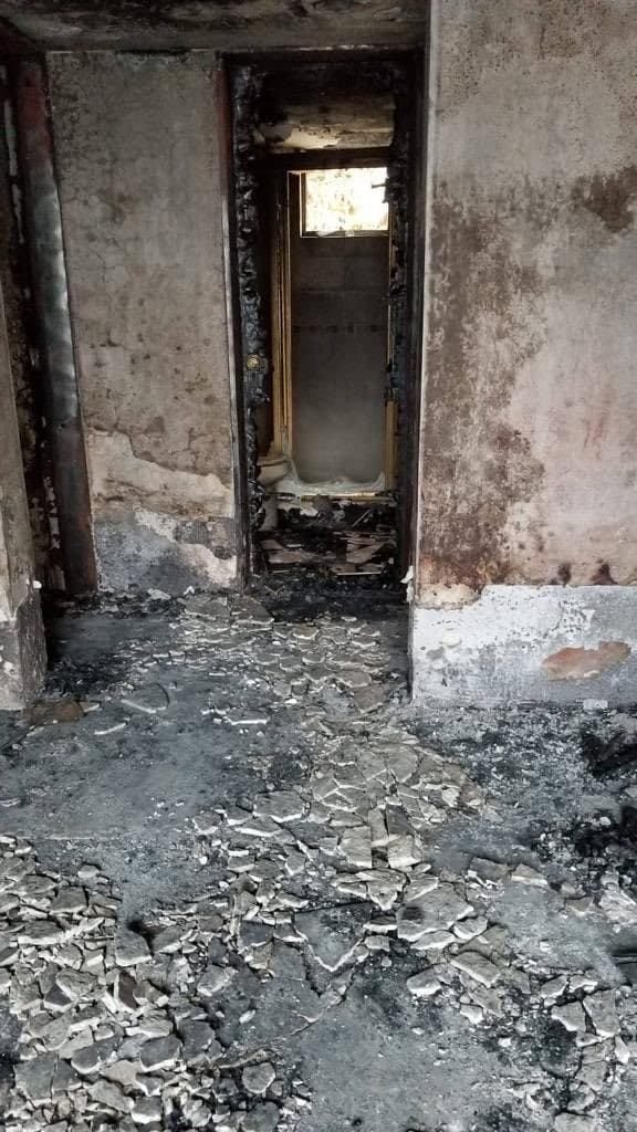 Sin embargo, el 19 de enero de 2019, un día antes de empezar sus estudios y durante su primera noche en su departamento, el calentador de gas explotó, dejándole quemaduras de 2do. y 3er. grado en el 71% de su cuerpo. 
<br>