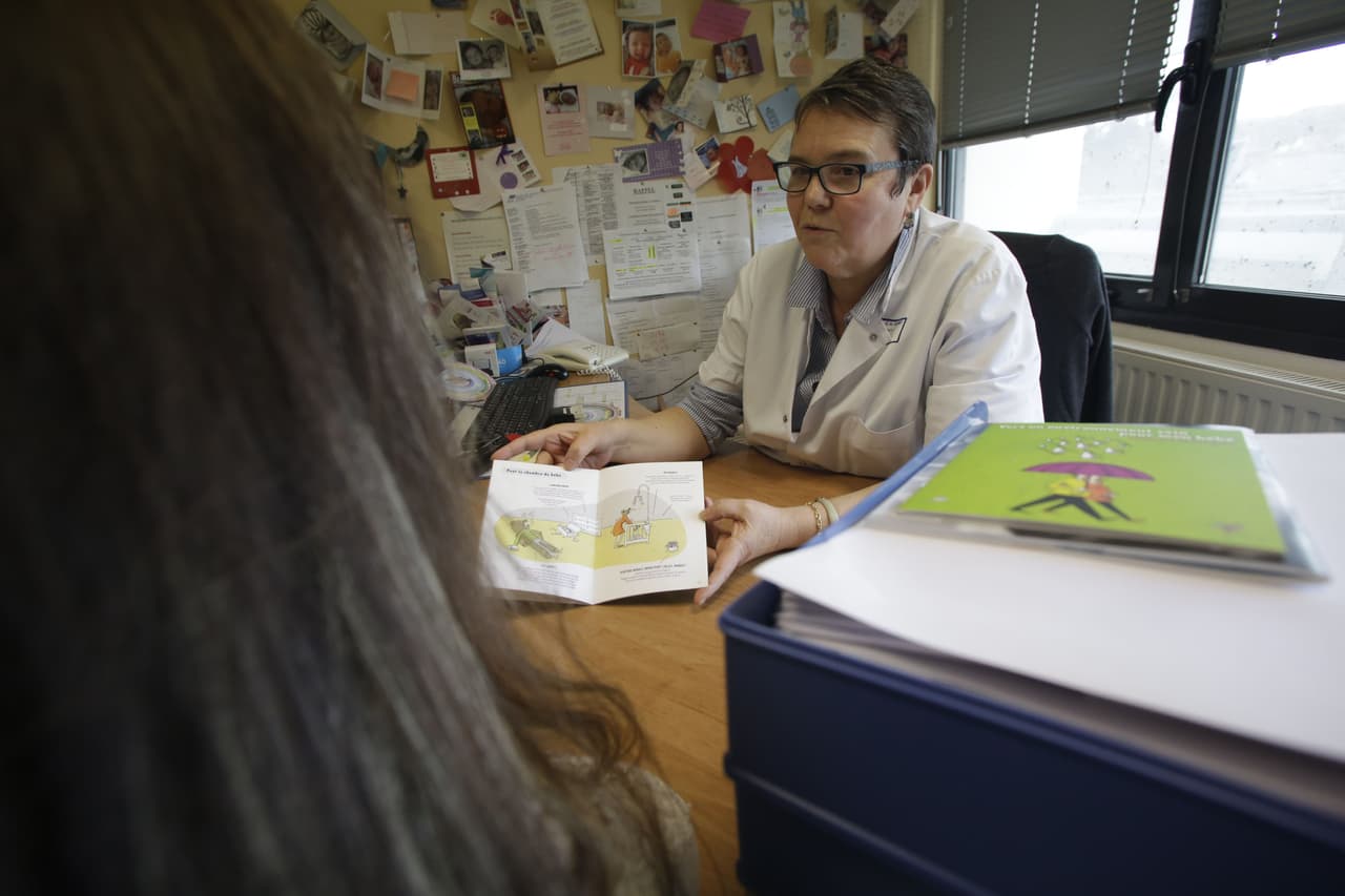 <b>Tener problemas para quedar embarazada puede ser la primera señal</b> cuando no hay otros síntomas. Los Centros para el Control de Enfermedades incluyen la endometriosis como 
<a href="https://www.cdc.gov/reproductivehealth/womensrh/healthconcerns.html">una de las causas más comunes de la infertilidad</a>.