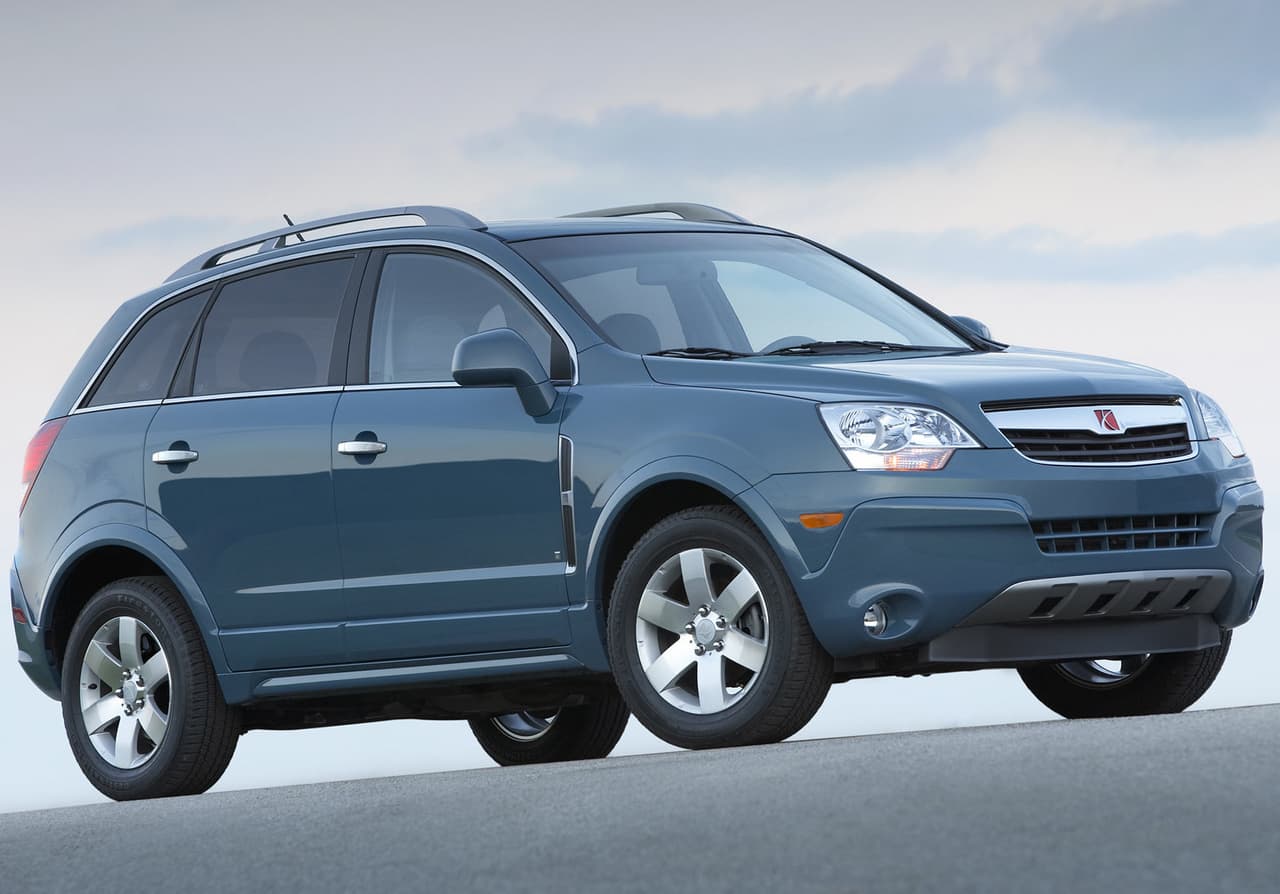 4. Saturn: Los autos de la división de vehículos económicos de General Motors que cerró sus puertas en 2011 fallan en promedio 5 veces más que la media de los autos en el parque automotriz. Saturn fue establecida con mucha fanfarria en 1985 por con el propósito de competir con marcas japonesas como Honda, Nissan y Toyota.