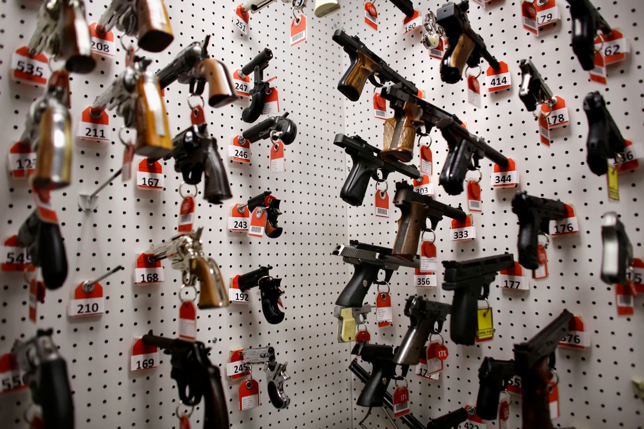 California, el estado donde más armas se sacaron de las calles en 2015