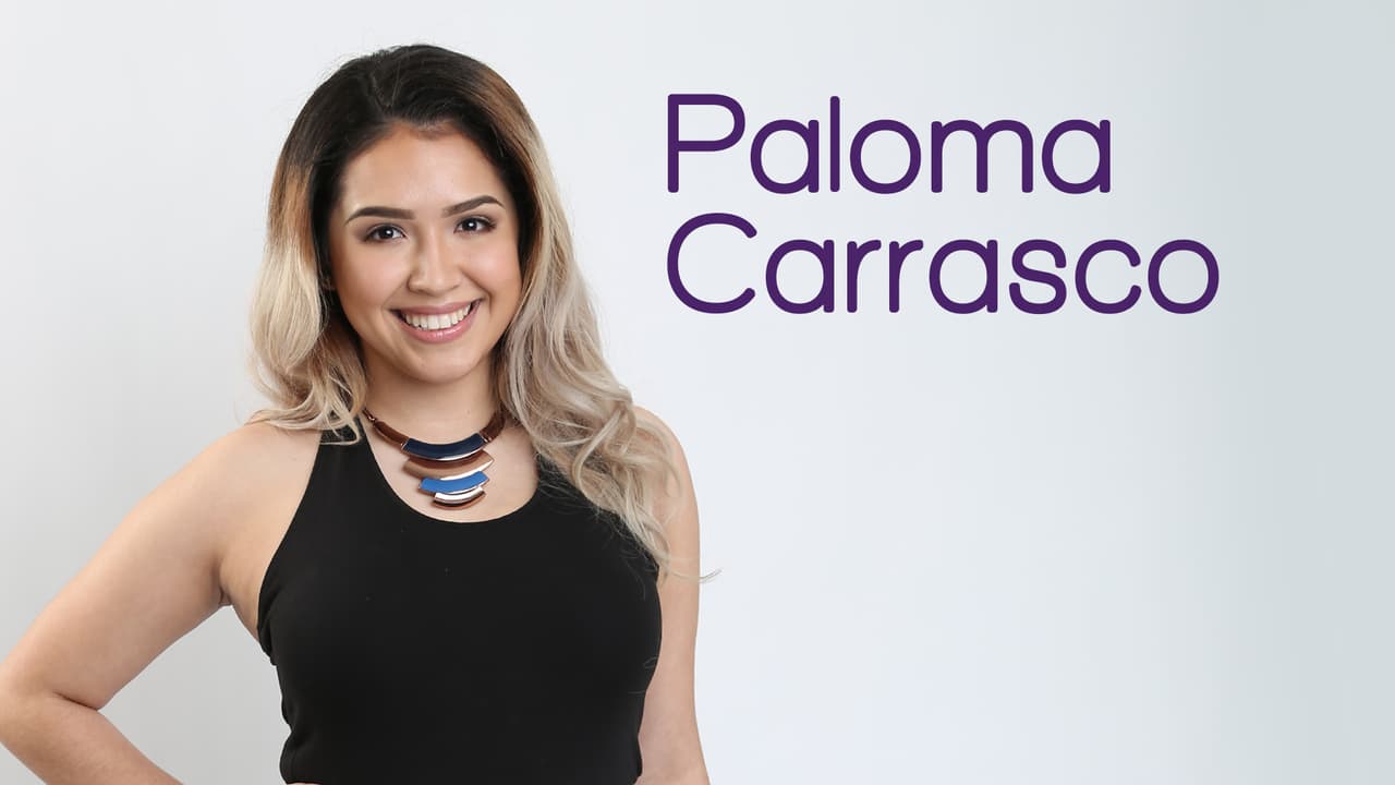 Nació en Chicago, Illinois y tiene 21 años de edad. Ella se considera una persona divertida, feliz y amigable.