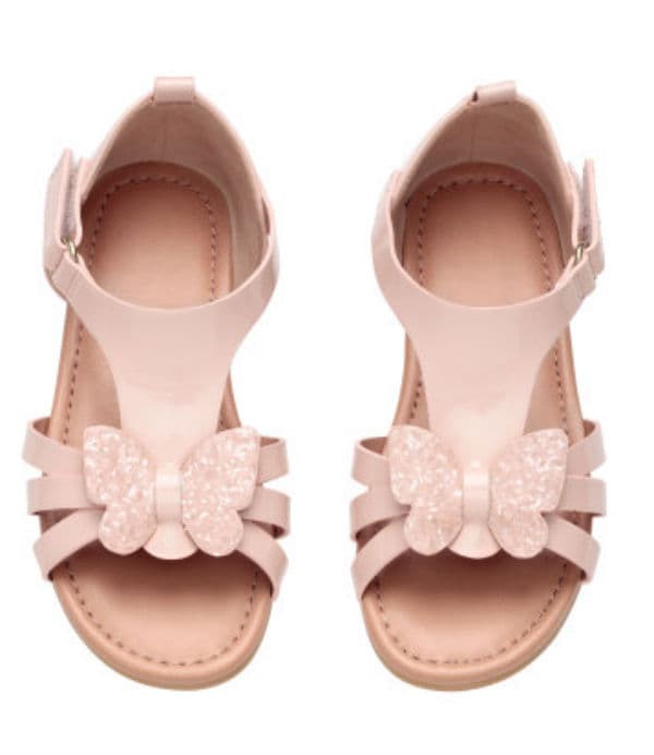 Sandalias hasta talle 2, 14.99 dólares en H&M