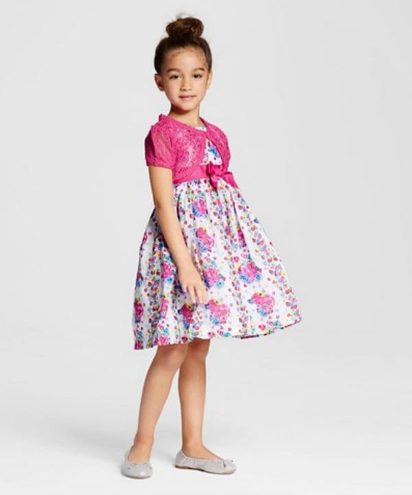 Young Hearts Toddler Girls' Floral Shrug and Dress Set, 24.99 dólares en Target