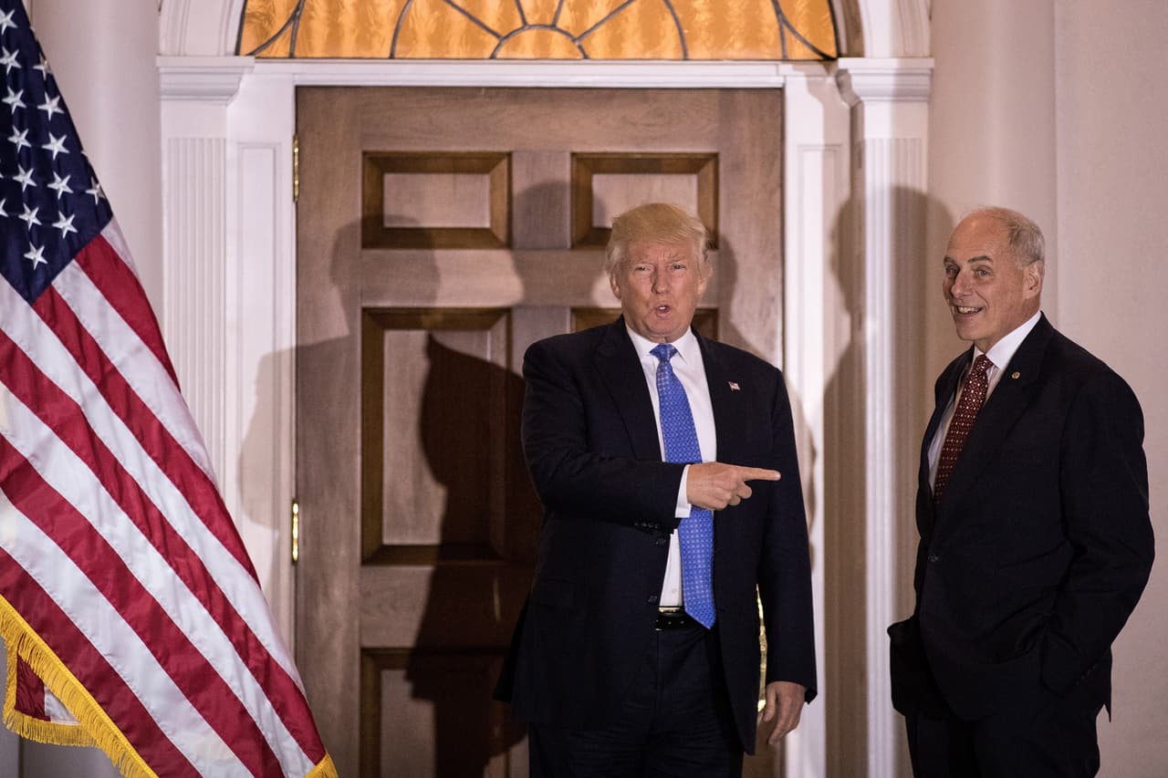 <b>John F. Kelly, Departamento de Seguridad Nacional. </b>El exmarine de 66 años que se convertiría en una suerte de "halcón de seguridad fronteriza" de la adminitración Trump se enfrentó con el presidente Barack Obama en temas como el ingreso de las mujeres a combate. Según el periódico The Washington Post, Kelly tiene planes de cerrar la prisión en Guantánamo, en Cuba.