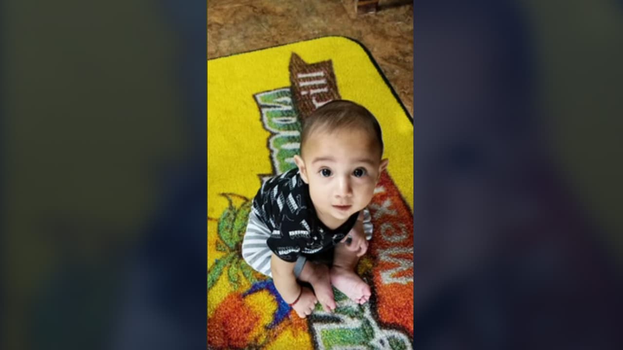 "¿Tendrá hambre o frío? O qué se yo pero es algo frustrante que no sabes dónde está, ni una foto todavía dijeras lo veo en fotos o lo veo en videos que él está bien, ni eso tengo, de verlo de saber que está bien, yo sé que hay gente que sabe dónde está", continuó el padre.