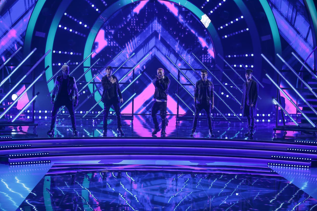 Hablando del tema, si quieres que se quede con ambos premios, las votaciones de 
<a href="https://premiolonuestro.com" target="_blank">Premio Lo Nuestro</a> estarán disponibles hasta mañana 21 de enero.