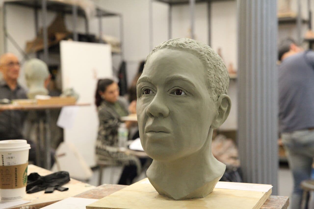 Usan reconstrucción facial a partir de cráneos para identificar a quienes murieron cruzando la frontera 